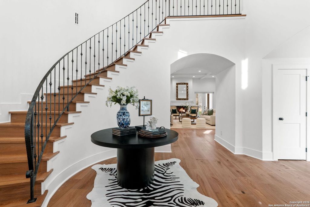 Photo of 817 Garraty, Terrell Hills, TX 78209 (MLS # 1934692)