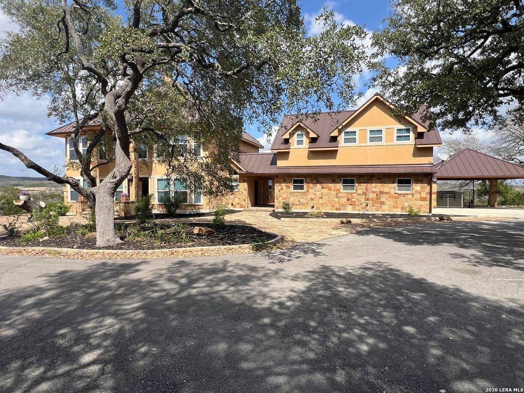 Photo of 116 Lake Side, Boerne, TX 78006 (MLS # 1946833)
