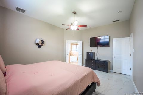 Tiny photo for 10421 Macarthur Way, Converse, TX 78109 (MLS # 1888682)