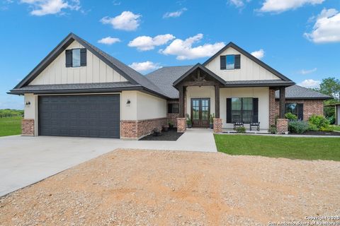 1212 Engler Dairy Seguin TX 78155