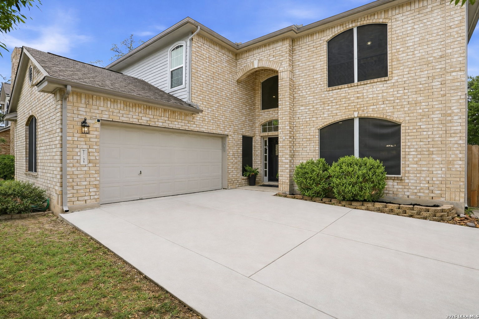 21139 Simi Valley Dr