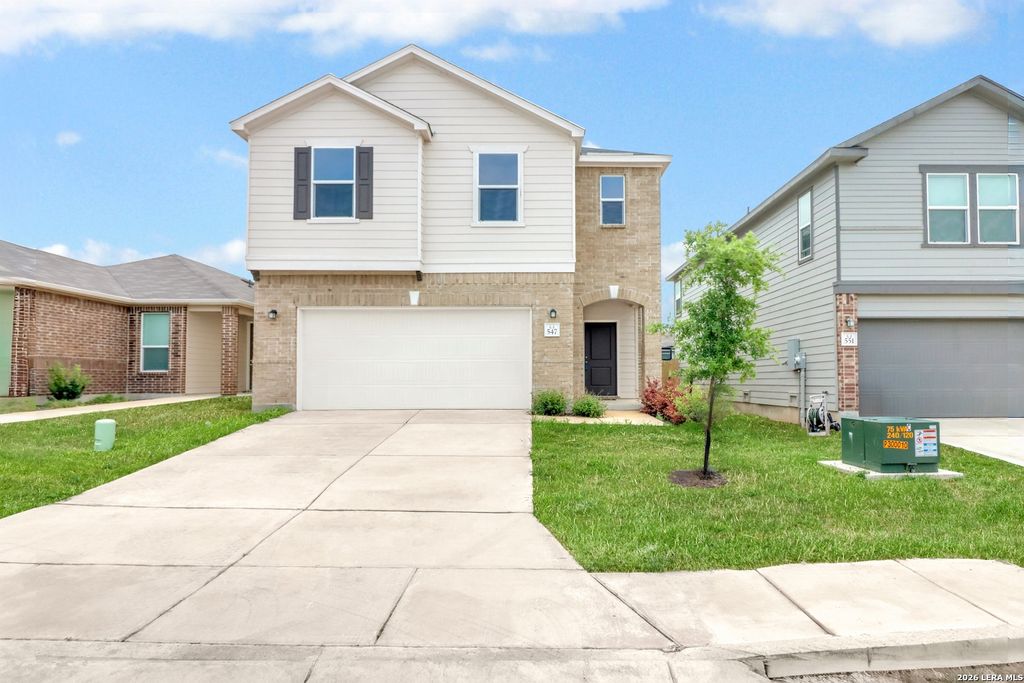 Photo of 547 DEER CREST DR, New Braunfels, TX 78130 (MLS # 1957497)