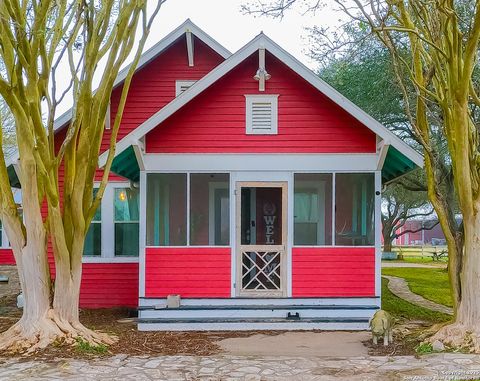 4043 Fleming Prairie Victoria TX 77905