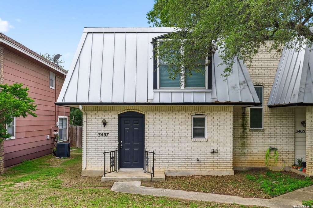 Photo of 3407 SUGARHILL DR, San Antonio, TX 78230 (MLS # 1964827)