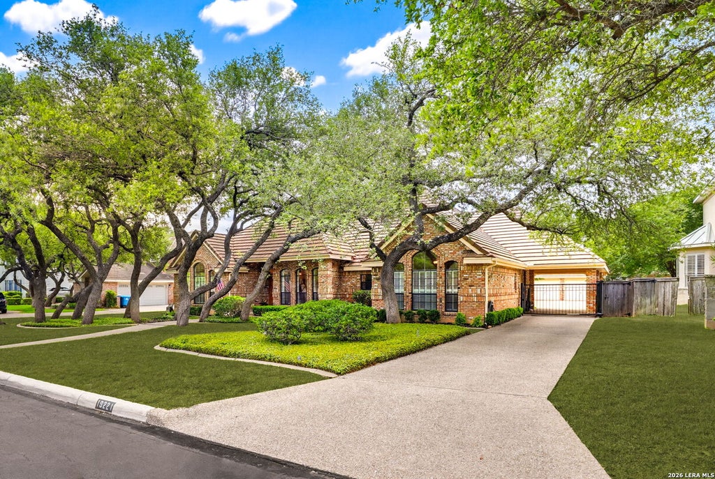 Photo of 19221 Heather Forest, San Antonio, TX 78258 (MLS # 1964186)