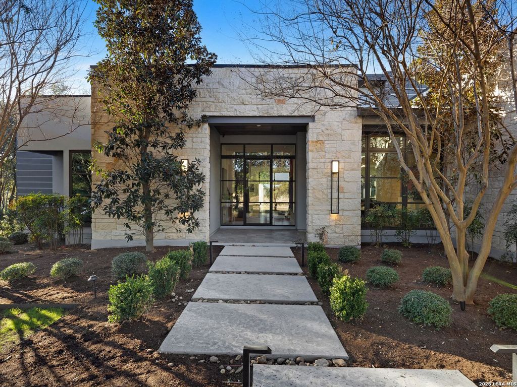 Photo of 2 Via Aragon, San Antonio, TX 78257 (MLS # 1940914)