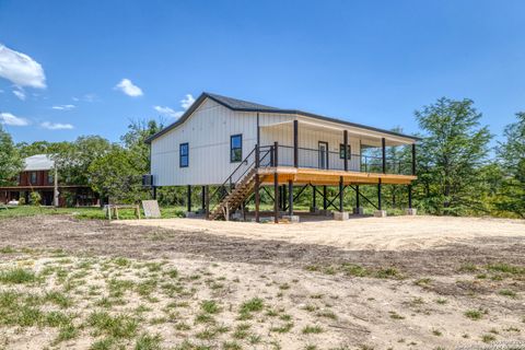 132 Sherman Lane Leakey TX 78873