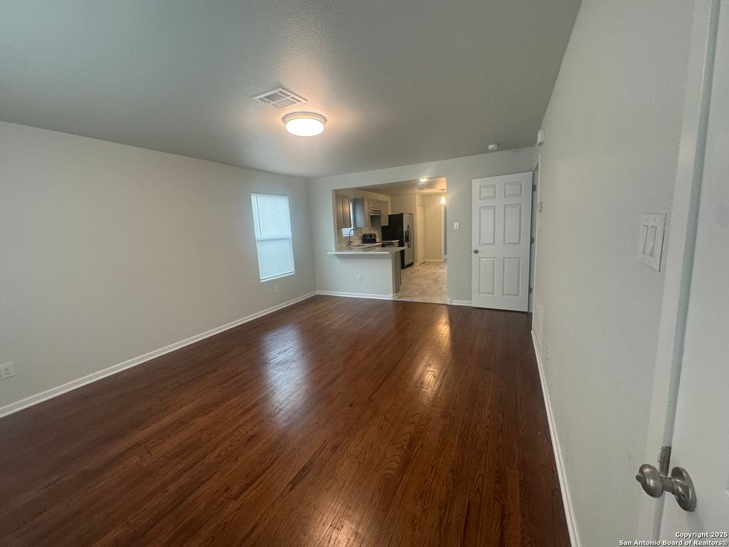 Photo of 306 Cupples, San Antonio, TX 78237 (MLS # 1930100)