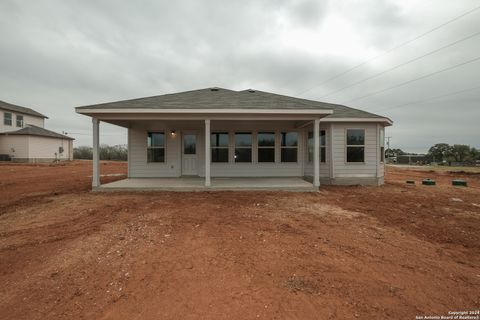 A home in Floresville