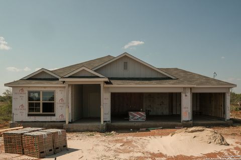 A home in Floresville