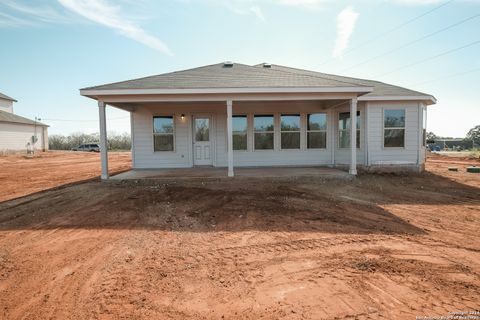 A home in Floresville