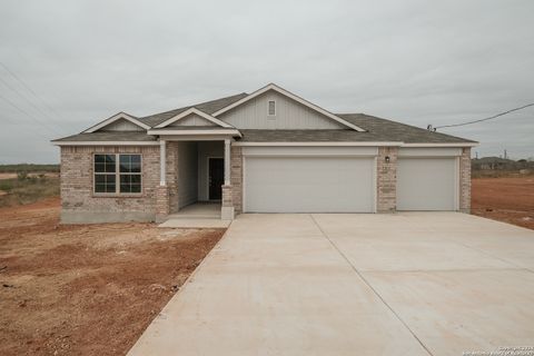 A home in Floresville