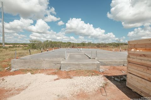 A home in Floresville