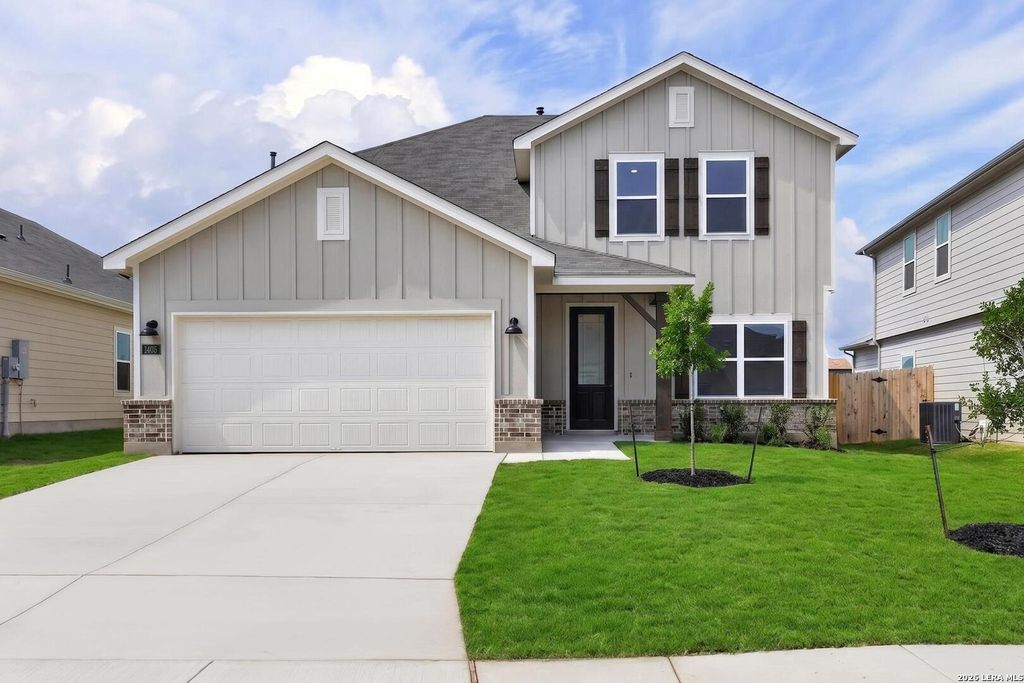 Photo of 1405 Burrs Ferry Ct, Seguin, TX 78155 (MLS # 1951579)