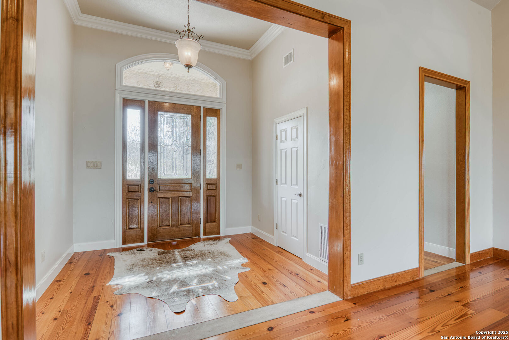 204 Majestic Oaks