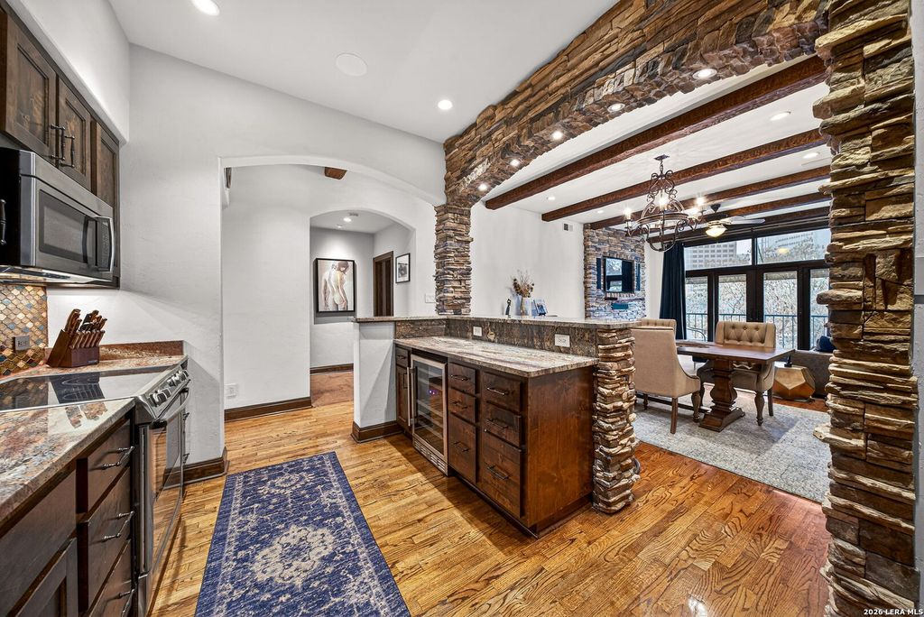 Photo of 1022 Navarro 404 #404, San Antonio, TX 78205 (MLS # 1943039)