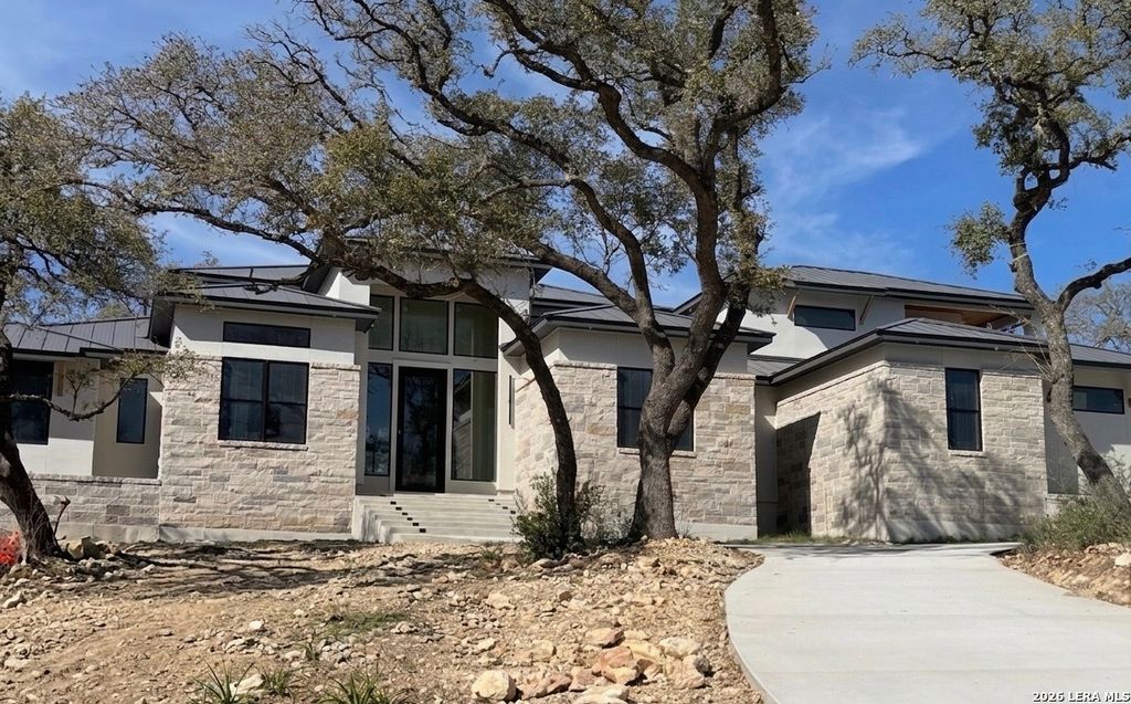 Photo of 24318 Tres Arroyos, Boerne, TX 78006 (MLS # 1956054)