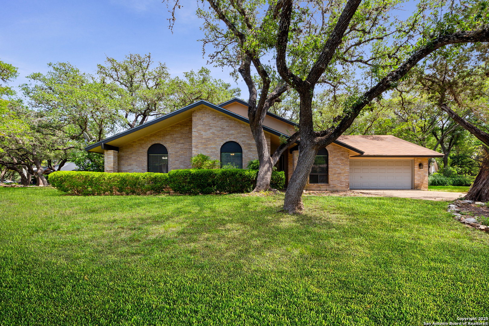 802 Sherman Oak