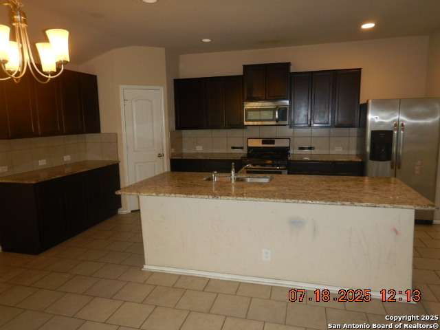 2530 Live Oak Pass