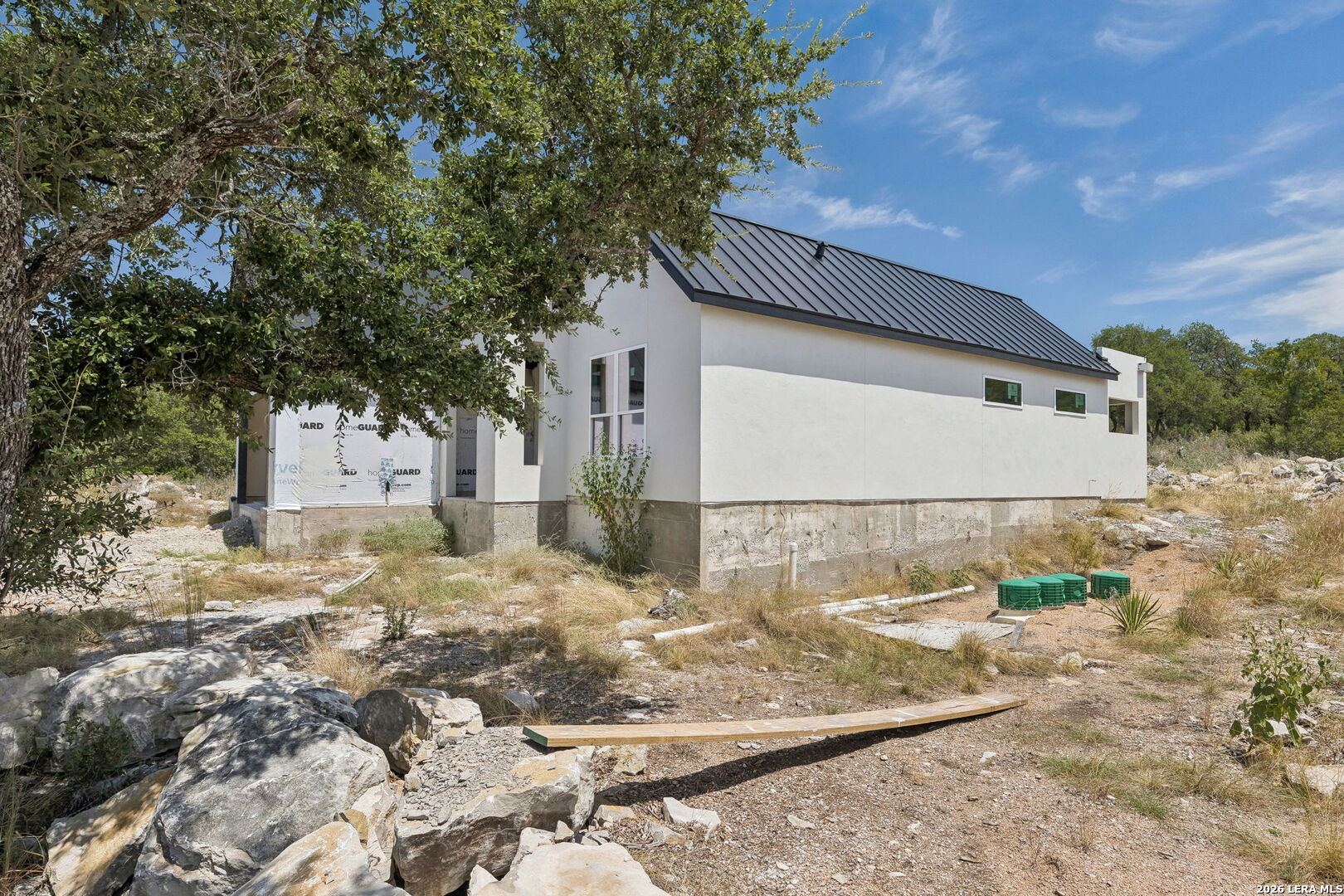 909 Sharp Rock