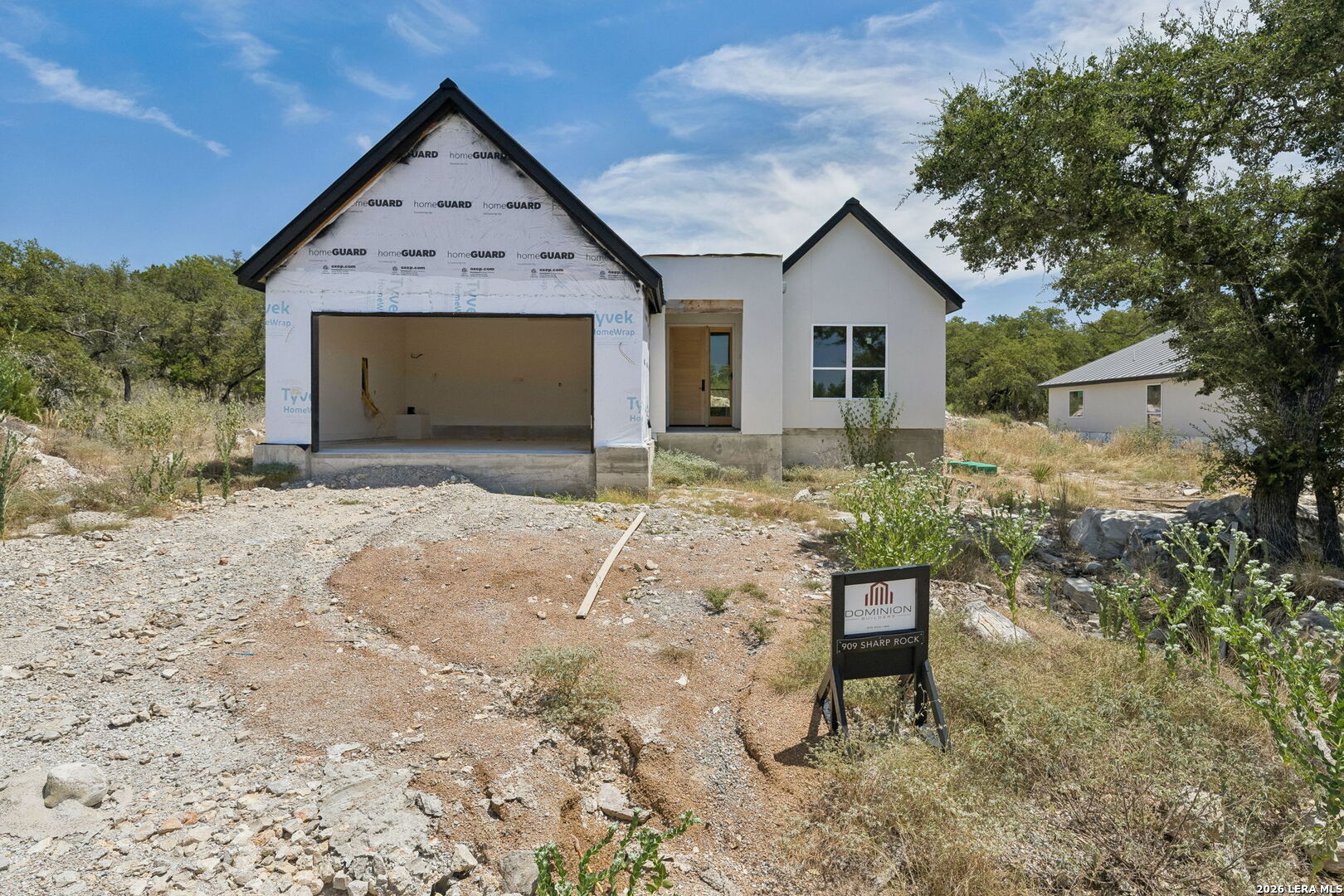 909 Sharp Rock