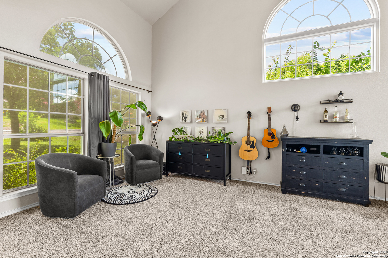 19418 Encino Summit