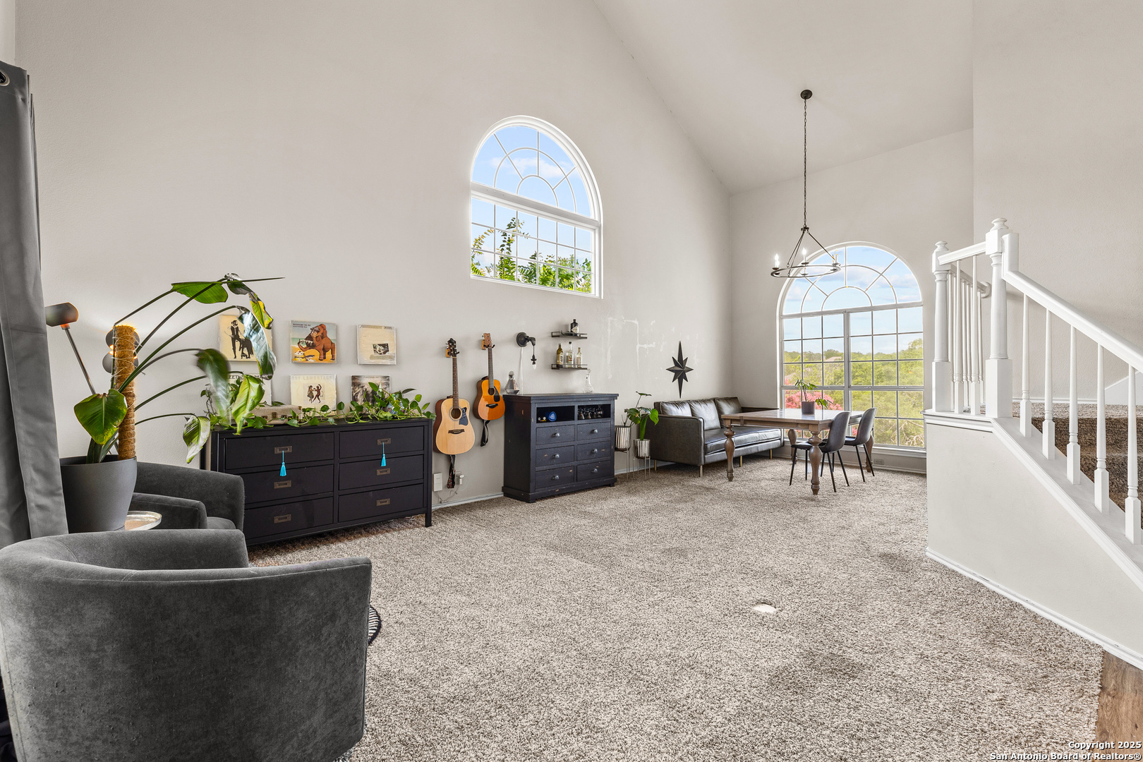 19418 Encino Summit