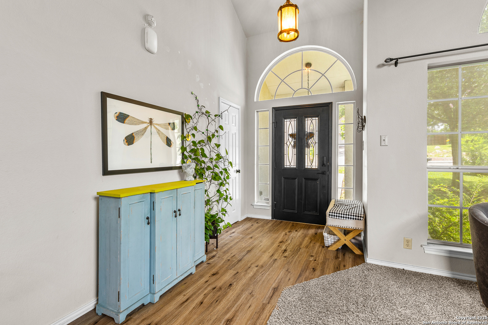 19418 Encino Summit