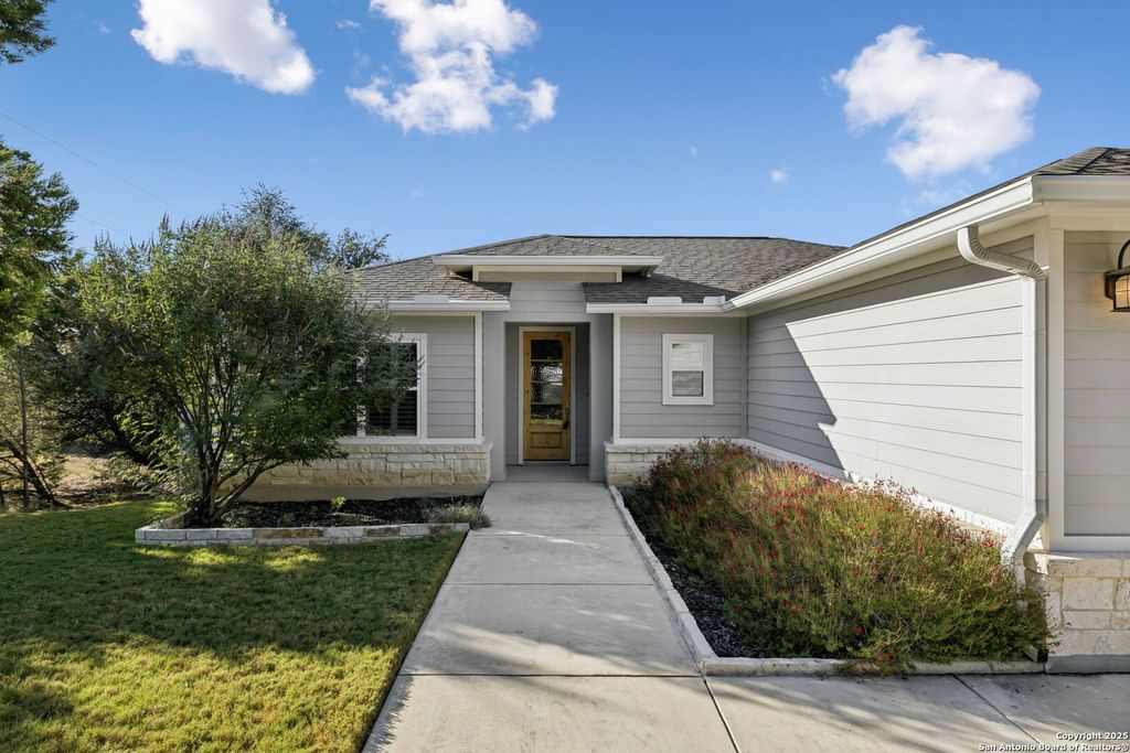 Photo of 250 DEER RUN PASS, Canyon Lake, TX 78133 (MLS # 1920889)