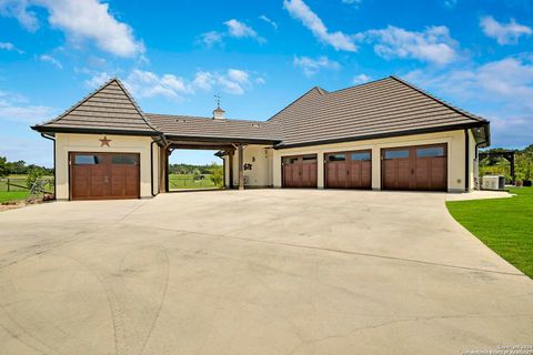 A home in New Braunfels