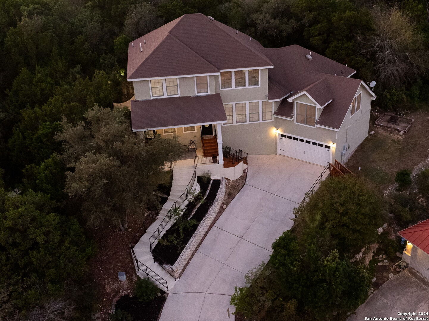 11229 Cave Creek