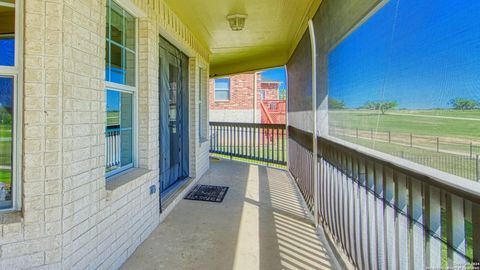 A home in Floresville