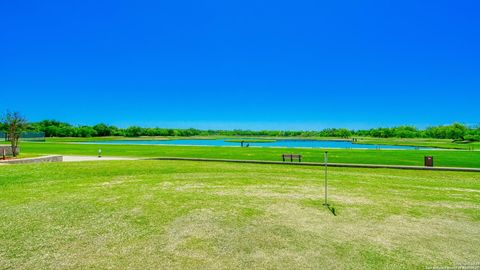 A home in Floresville