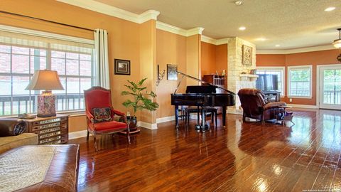 A home in Floresville