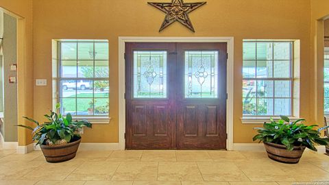 A home in Floresville