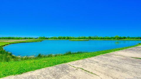 A home in Floresville