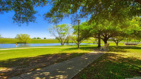 A home in Floresville