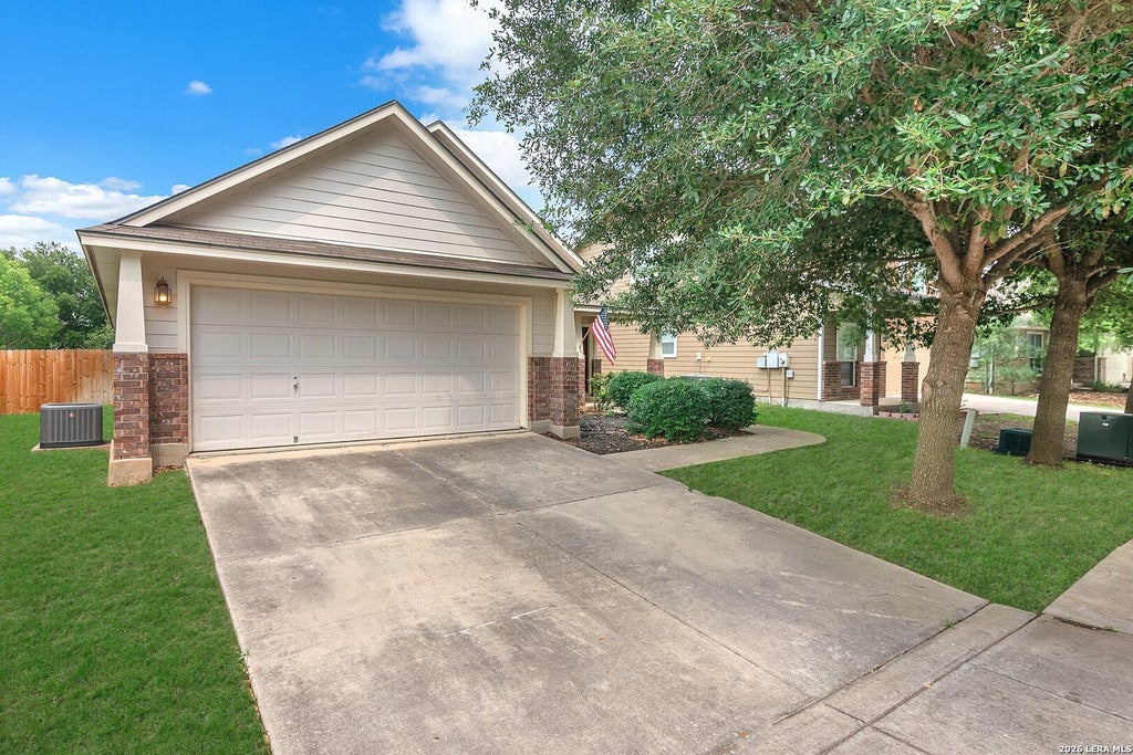Photo of 104 Happy Trl, Cibolo, TX 78108 (MLS # 1999434)