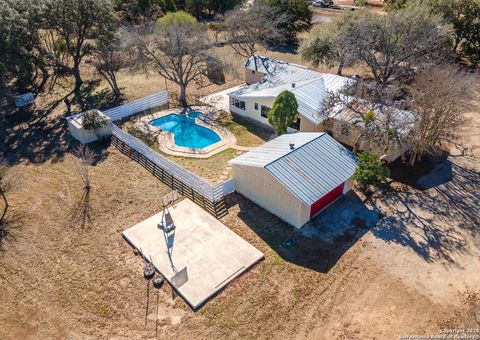 A home in Bandera