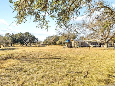 A home in Bandera