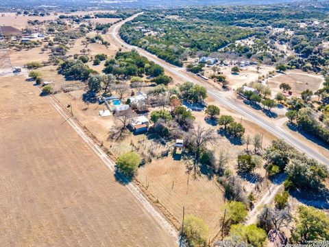 A home in Bandera