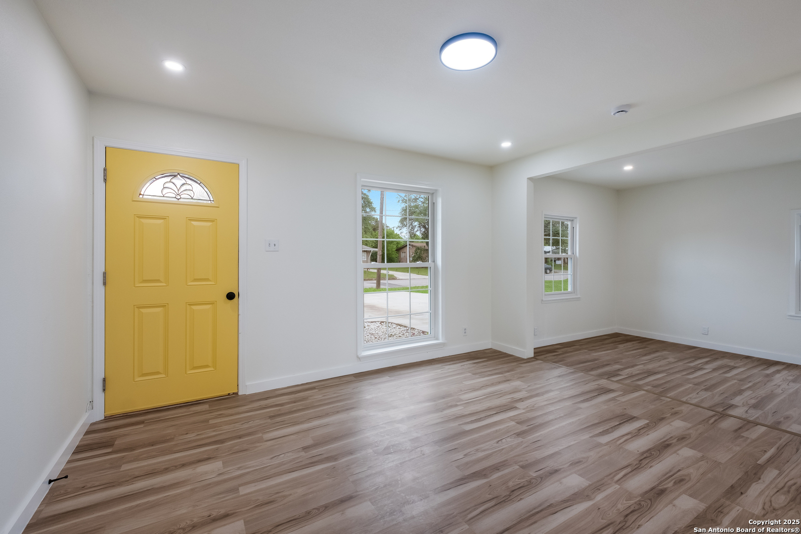 317 W Lindbergh