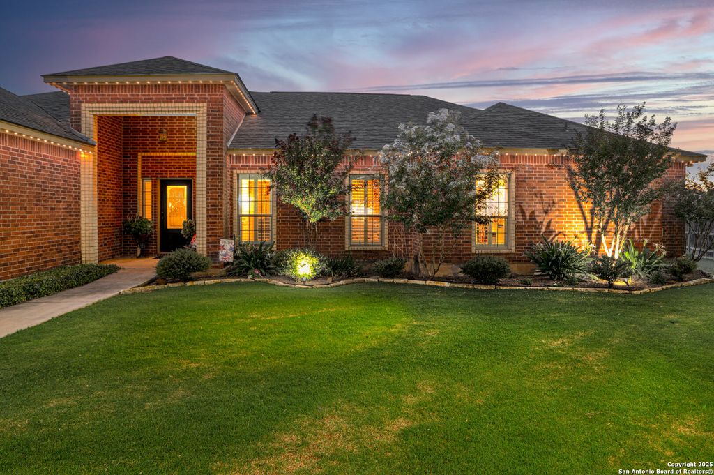 Photo of 170 Castle Breeze, Seguin, TX 78155 (MLS # 1878527)