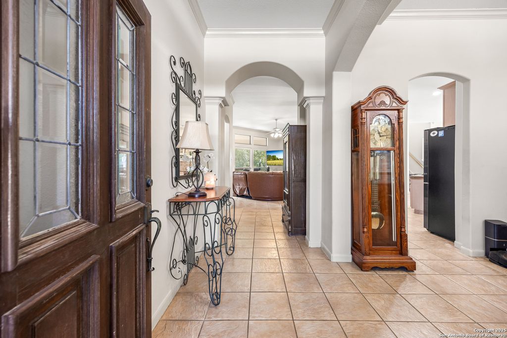 Photo of 318 Legend Brz, San Antonio, TX 78260 (MLS # 1922597)