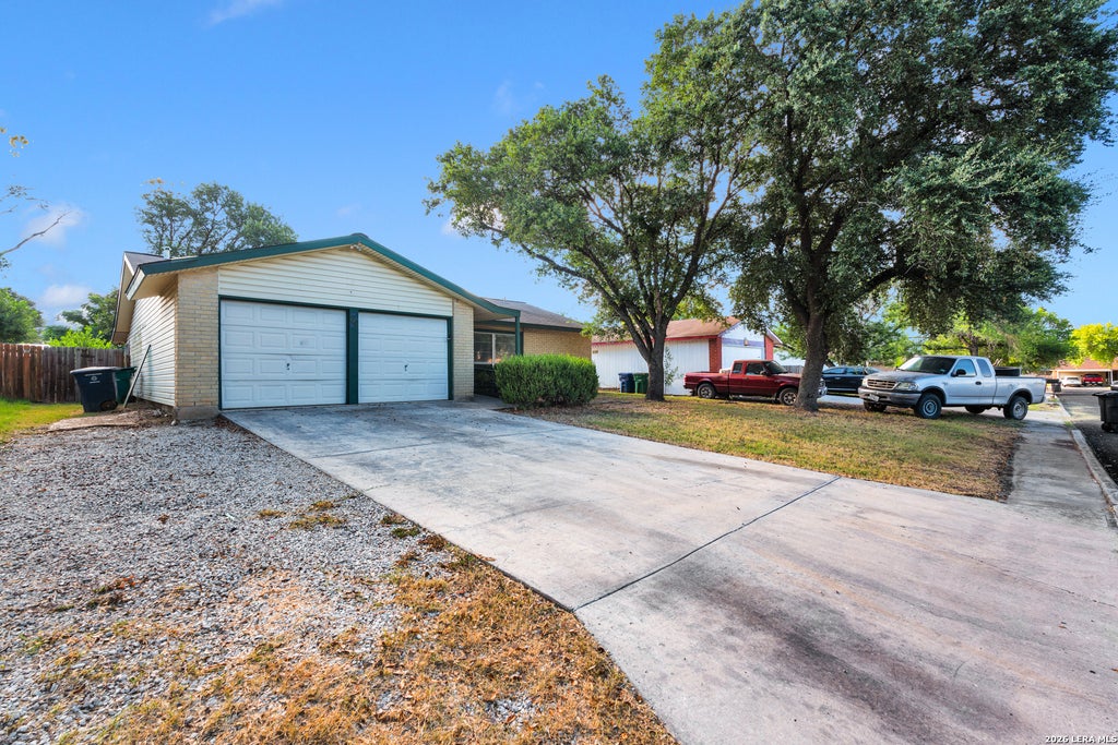 Photo of 1062 Frost Fire, San Antonio, TX 78245 (MLS # 2008817)