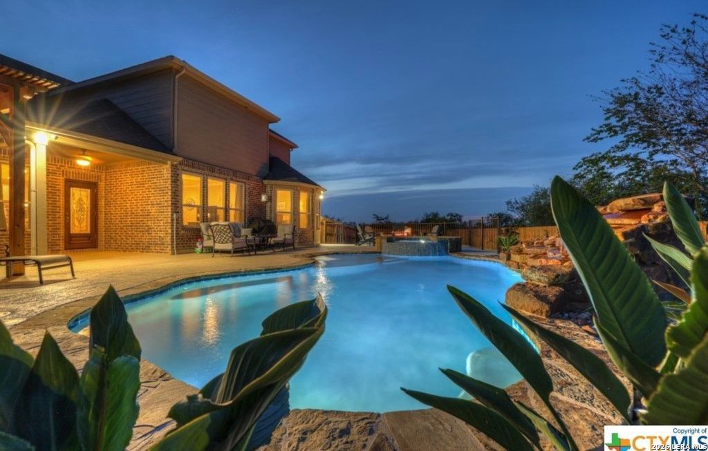 Photo of 2733 RIDGE PATH DR, New Braunfels, TX 78130 (MLS # 1958192)
