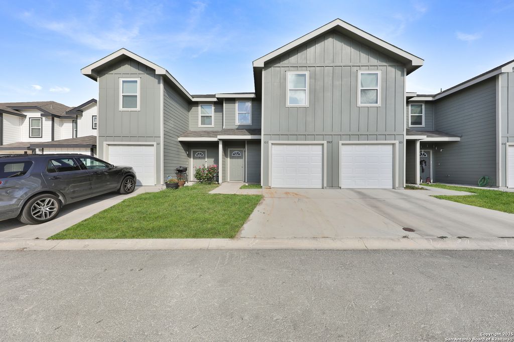 Photo of 9907 Grove Mist 102 #102, San Antonio, TX 78233 (MLS # 1915067)
