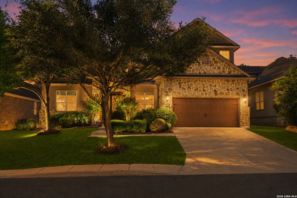 Photo of 8419 SILENT CRK, San Antonio, TX 78255 (MLS # 2005038)