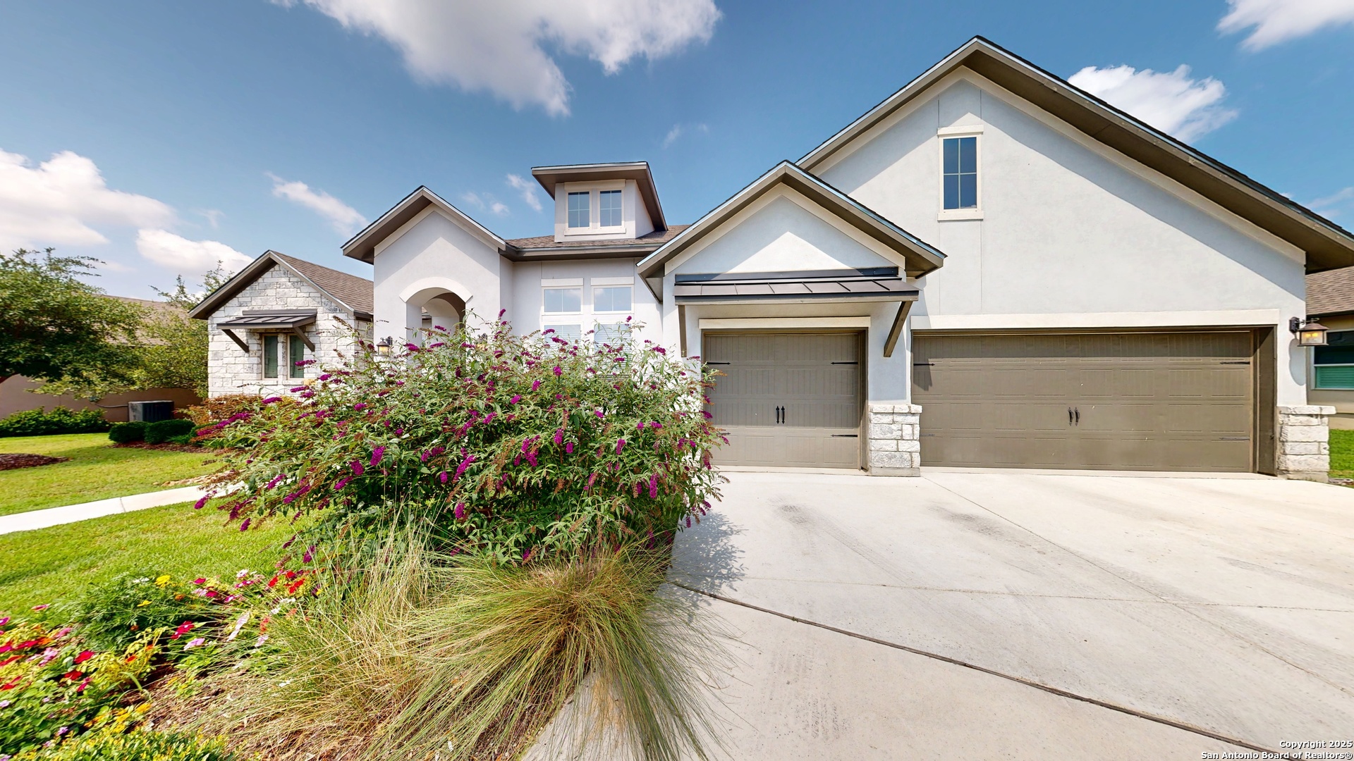 4502 Avery Way
