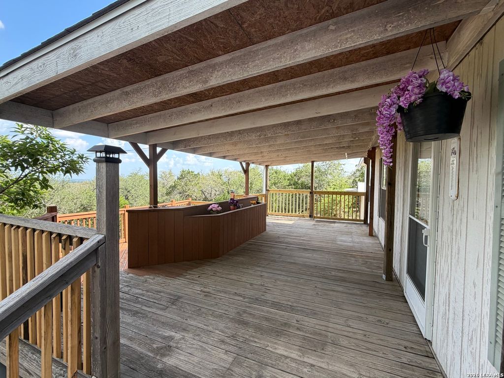 Photo of 107 Starview CT, Boerne, TX 78006 (MLS # 1966516)